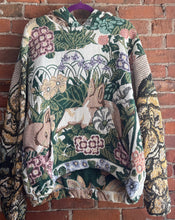 Charger l&#39;image dans la galerie, The Travelling Gallery Sweaters

